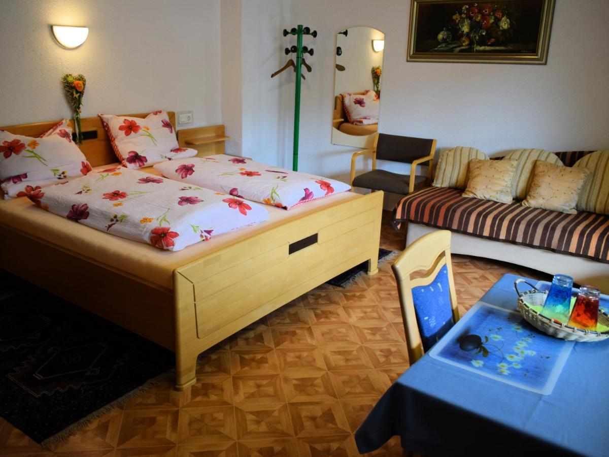 Gaestehaus Grau Egloffstein Екстериор снимка